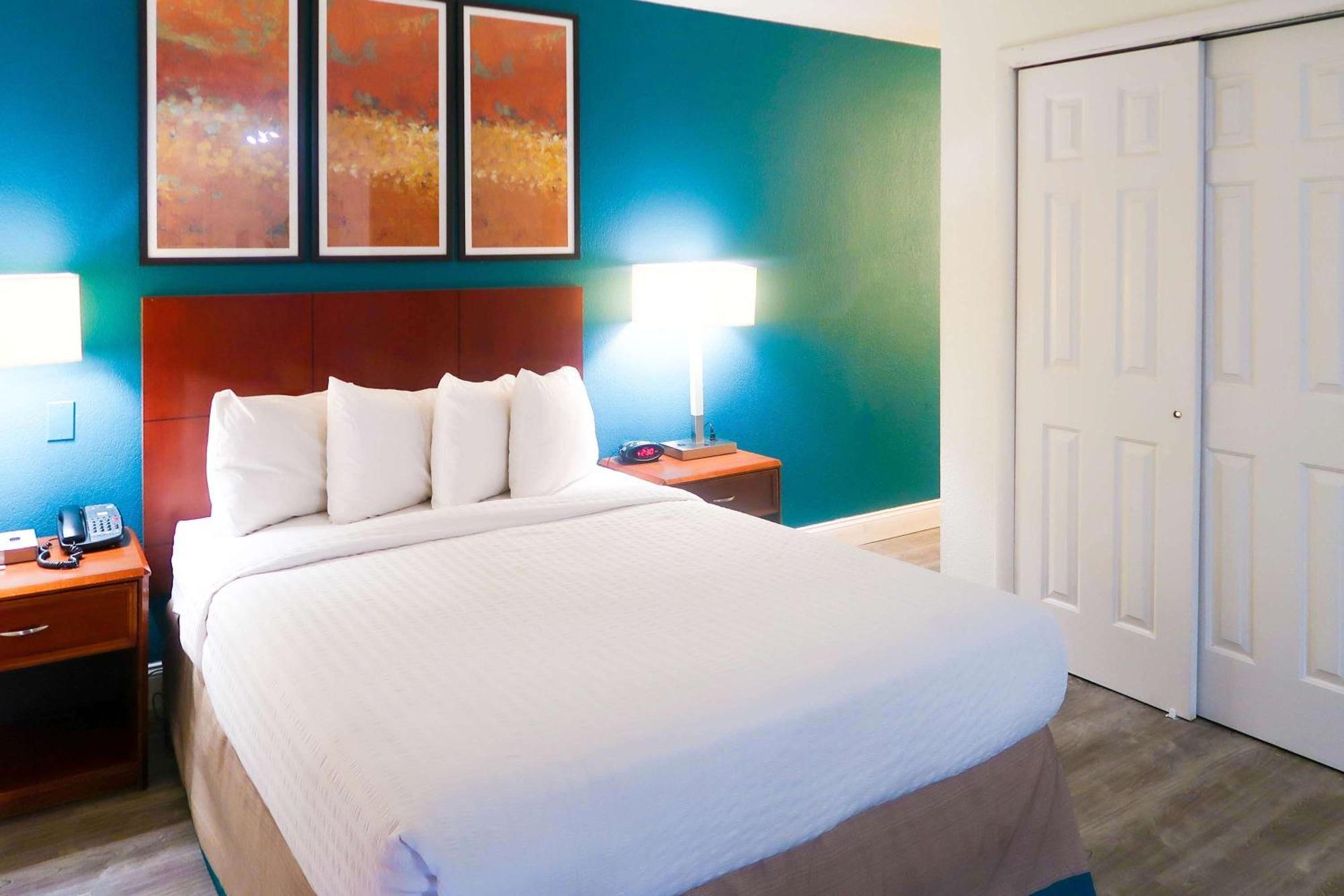 Tysons Corner Suites, A Baymont By Wyndham Vienna Exterior photo